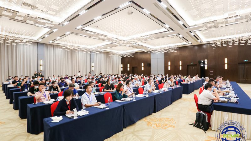 精细化工药剂在自来水厂中主要用于以下几个方面：